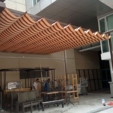Loop Blind - The Podium, Plaza Damas
